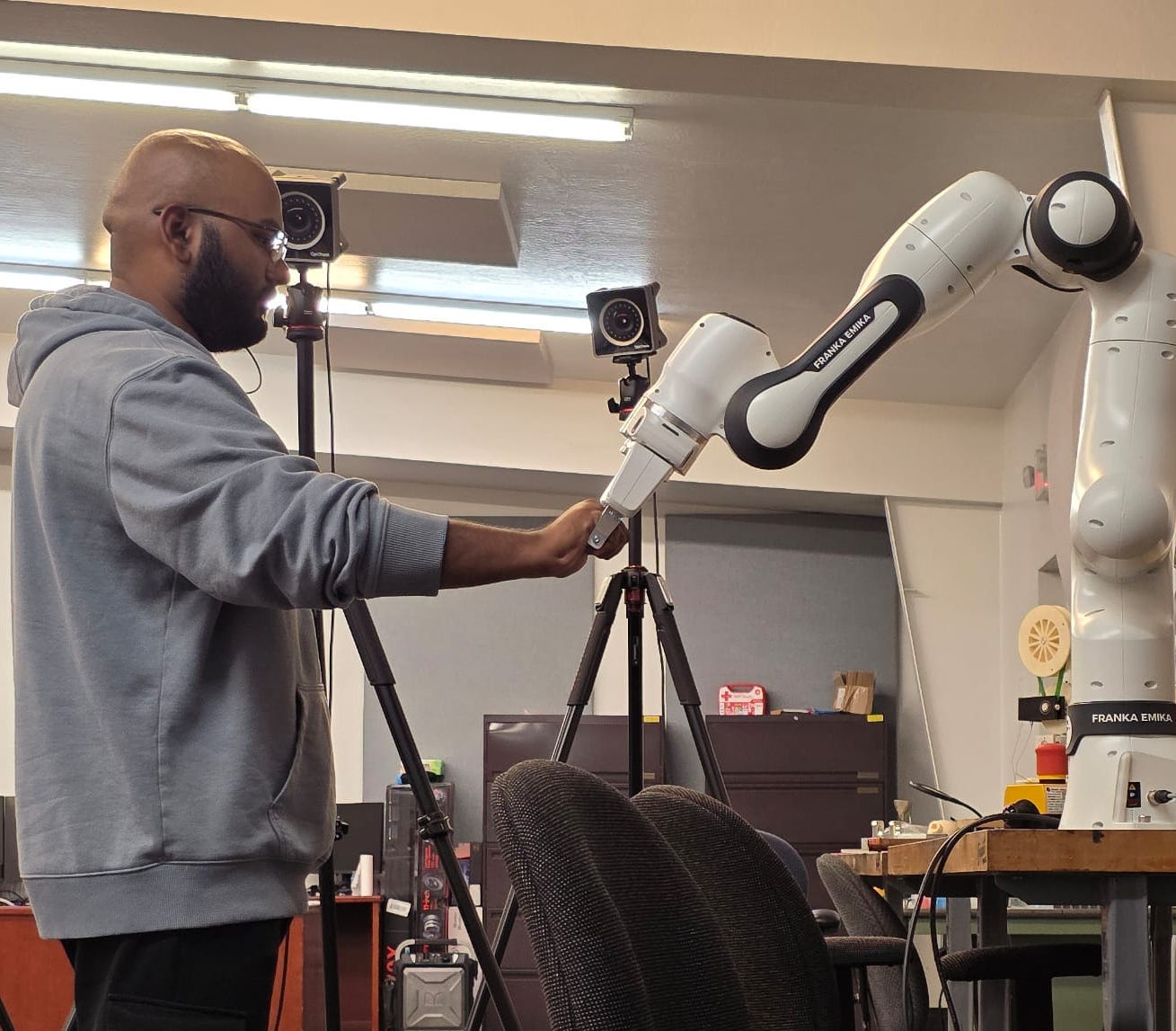 Bi-Manual Robotic Therapy